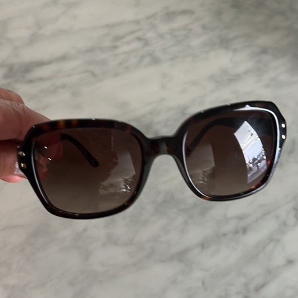 Tory Burch sunglasses like new.. tortoiseshell color go with everything